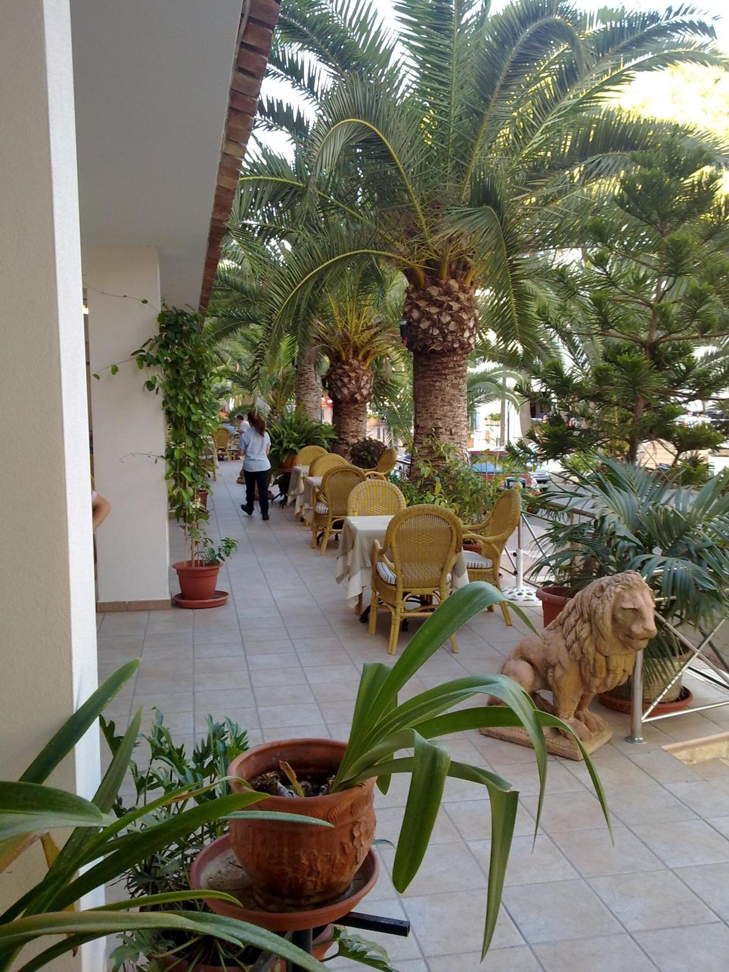 Hostal Leo D'Or Cala D´Or Eksteriør bilde